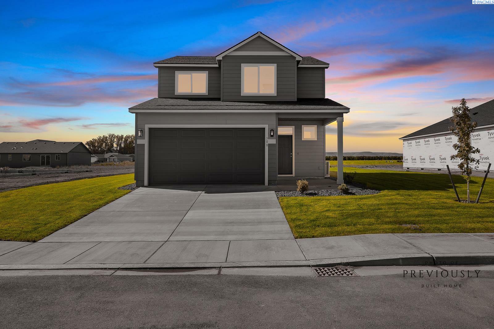 Property Photo: 1201 17th St WA 99320