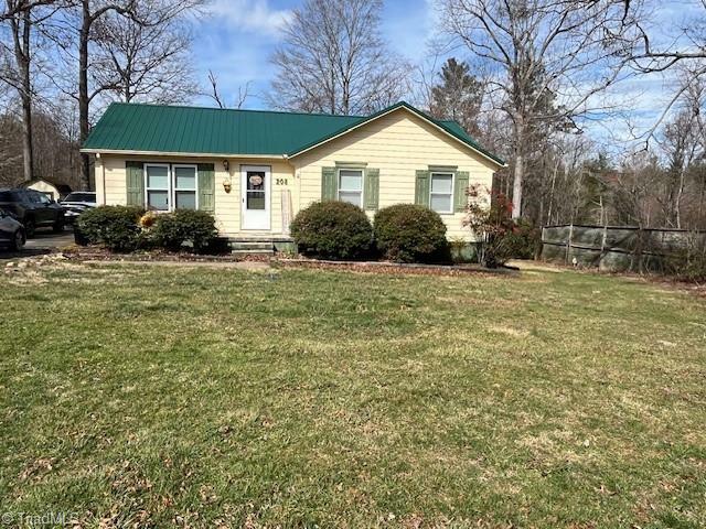 Property Photo: 208 Montieth Acres Road NC 28635