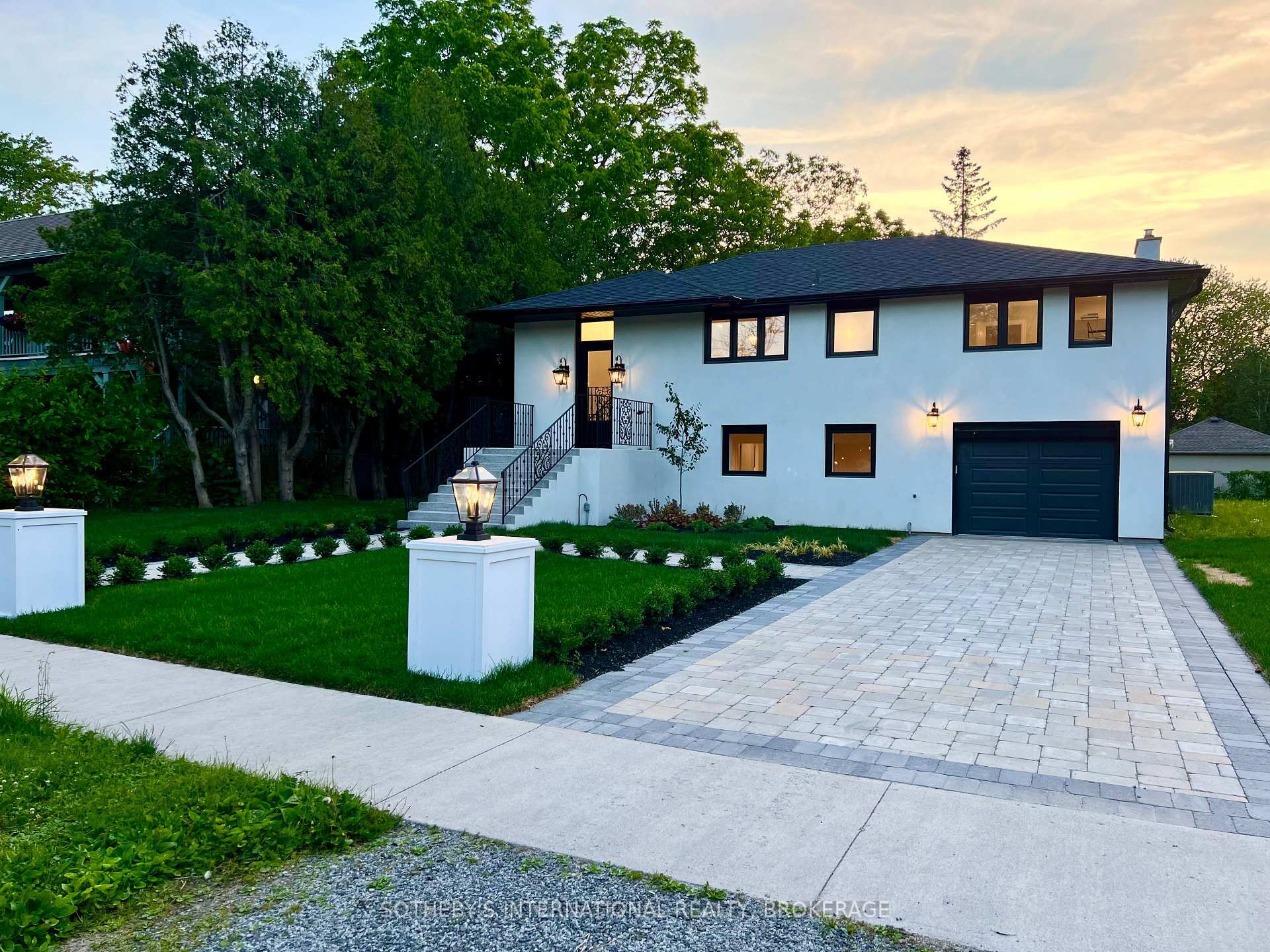 Property Photo: 489 Regent Street ON L0S 1J0