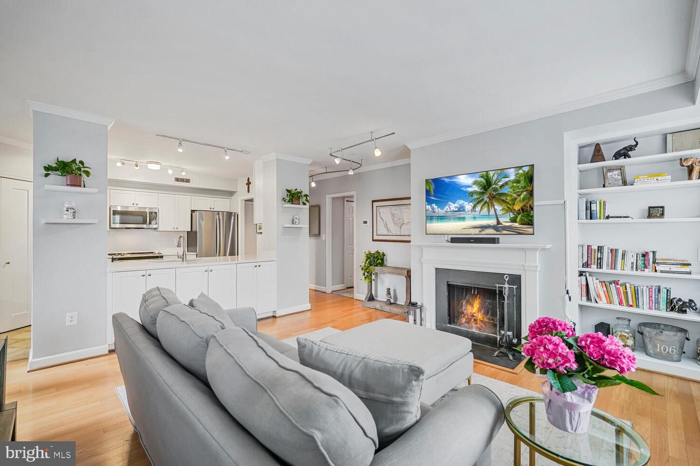 Property Photo:  800 S Saint Asaph Street 218  VA 22314 