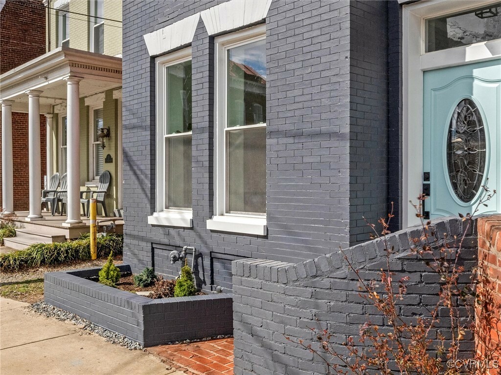 Property Photo:  22 N Lombardy Street  VA 23220 