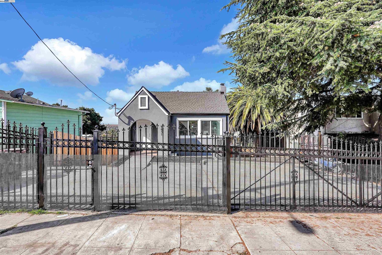 Property Photo:  9431 Thermal St  CA 94605 