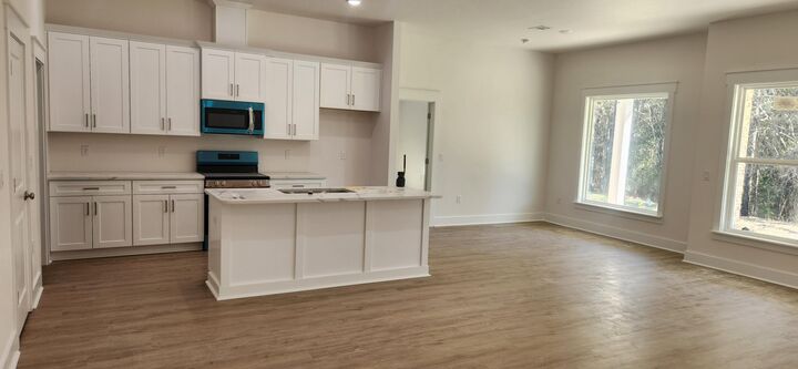 Property Photo: 329 Shoal River Drive FL 32539
