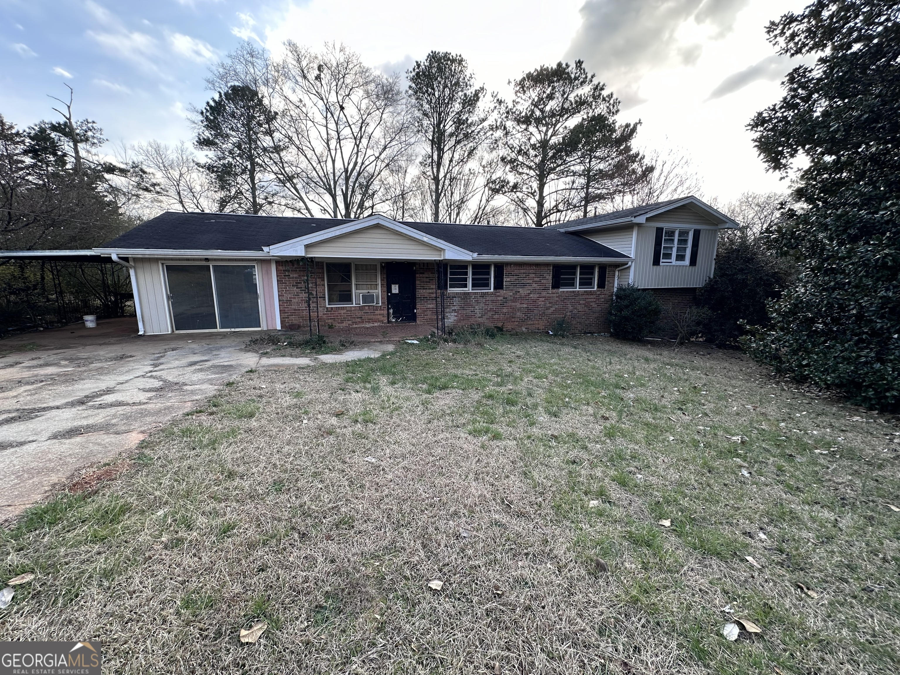 Property Photo: 82 West Drive GA 30170