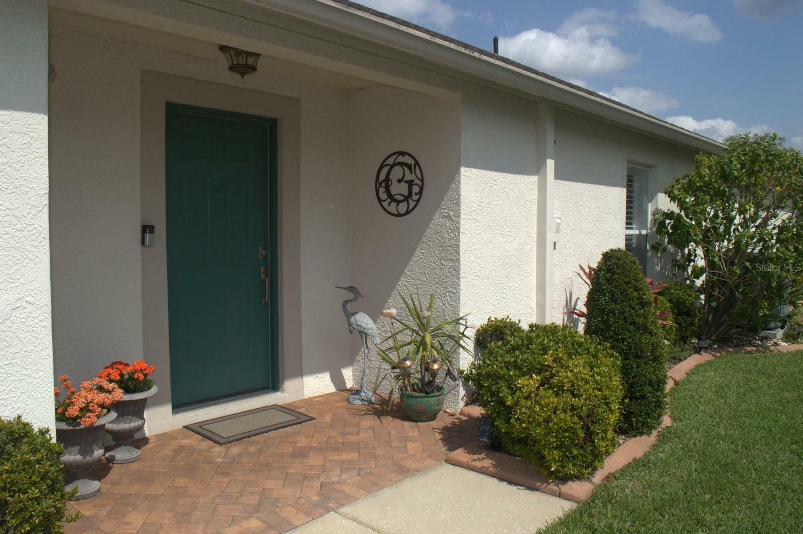 Property Photo:  1746 Ravenridge Street  FL 33543 