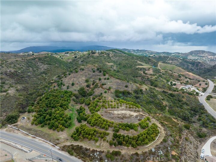 Property Photo: 35380 Avenida La Cresta CA 92562