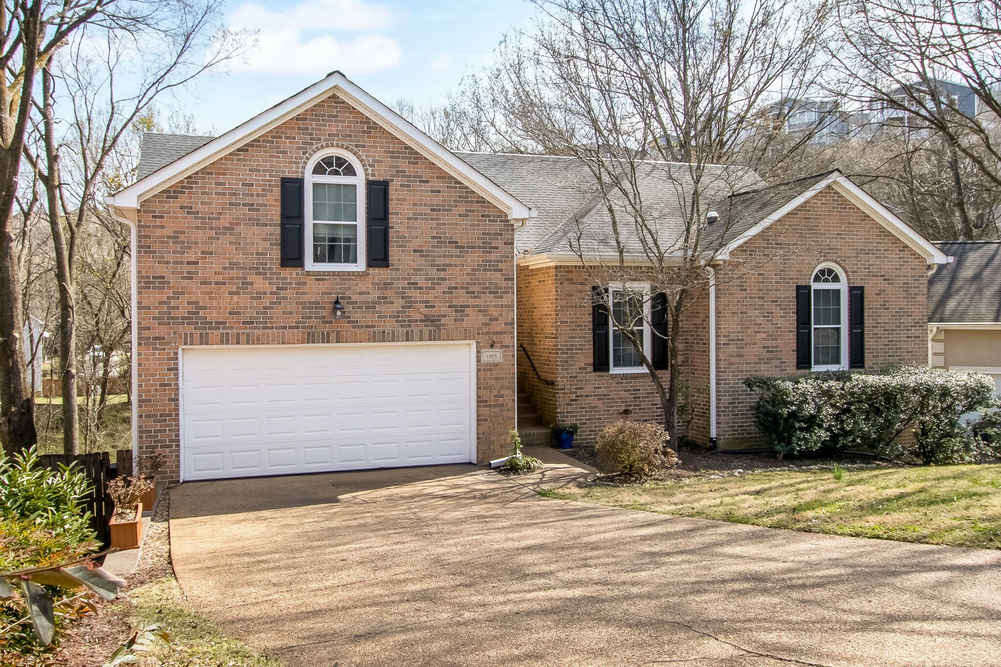 Property Photo: 1105 Elmshade Ct TN 37211
