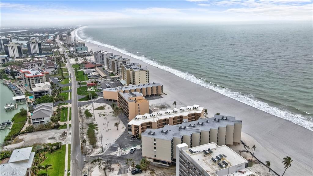 Property Photo:  25820 Hickory Blvd 202  FL 34134 