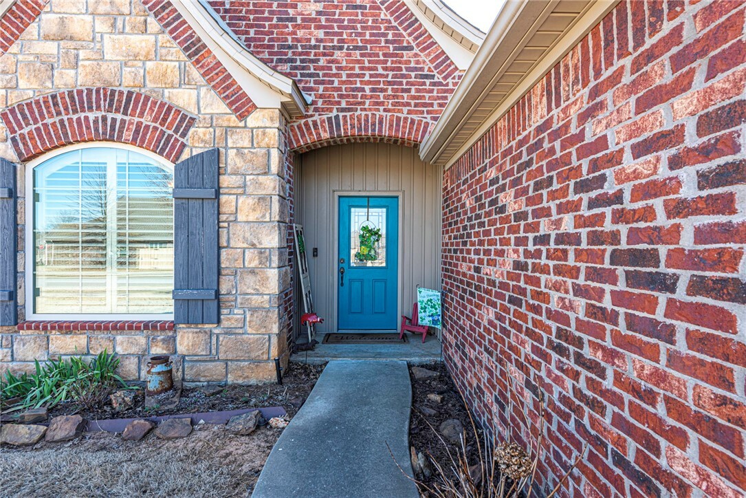 Property Photo:  3903 W Owl Creek Place  AR 72704 