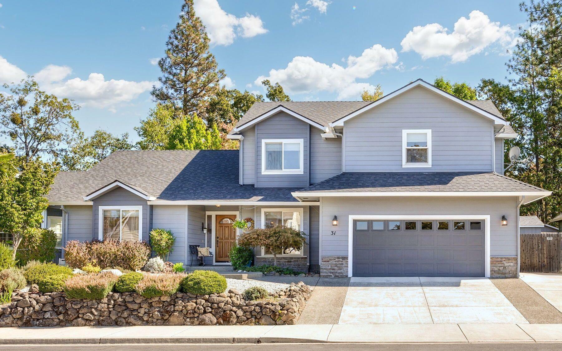 31 Wildwood Drive  Eagle Point OR 97524 photo
