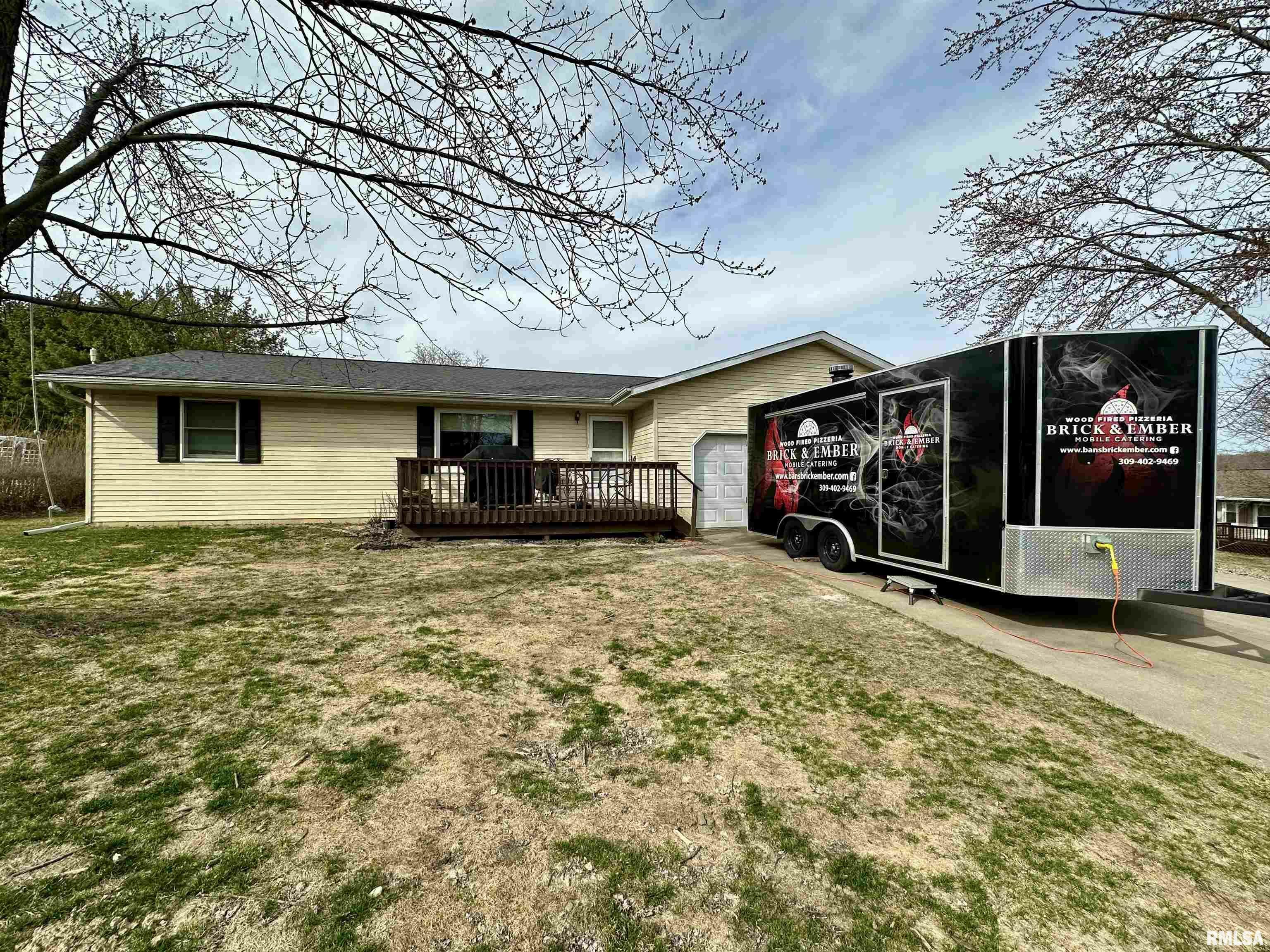 104 Dennis Drive  Eureka IL 61530 photo