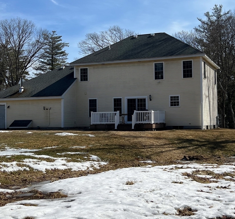 Property Photo:  314 Mount Vernon St  MA 01420 