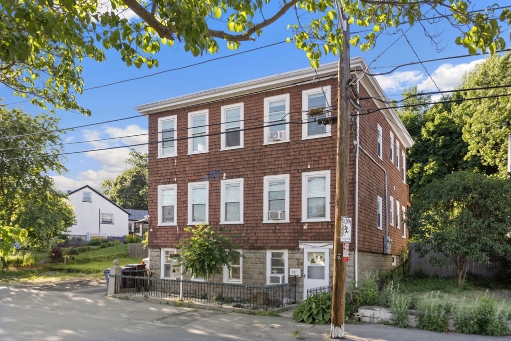 89 Dale St  Revere MA 02151 photo