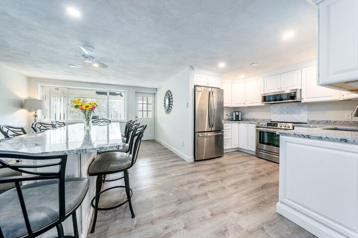 Property Photo:  91 Highview Dr 91  MA 02563 
