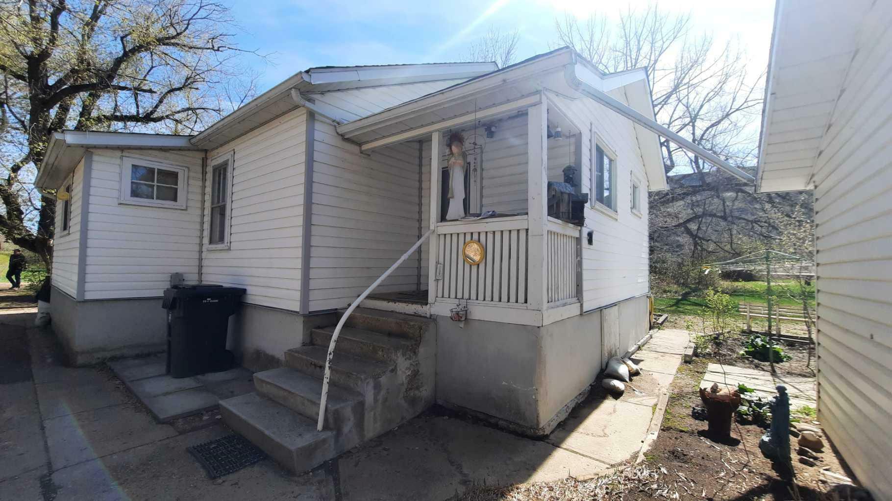 Property Photo: 227 6 Street AB T0J 1B0