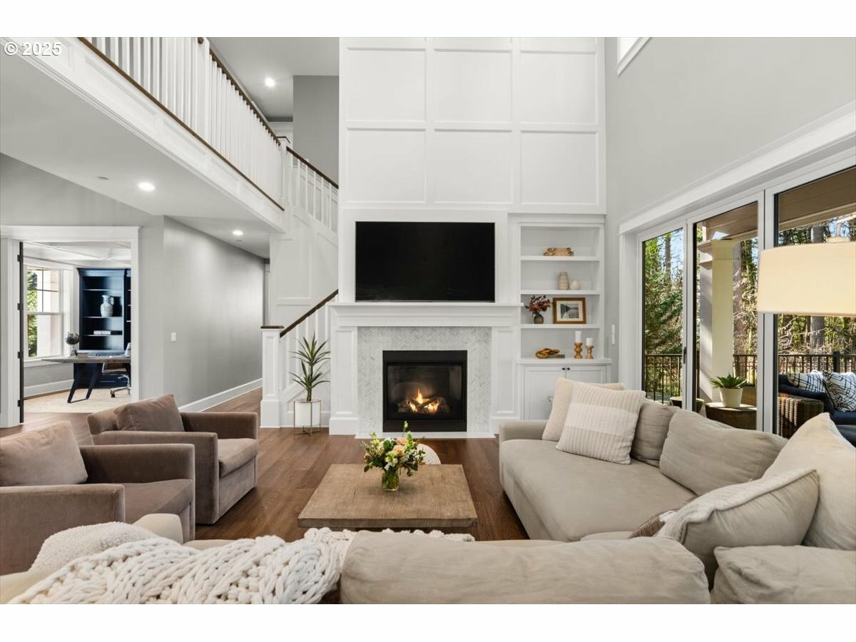 Property Photo: 5441 NW Rubicon Ln OR 97229