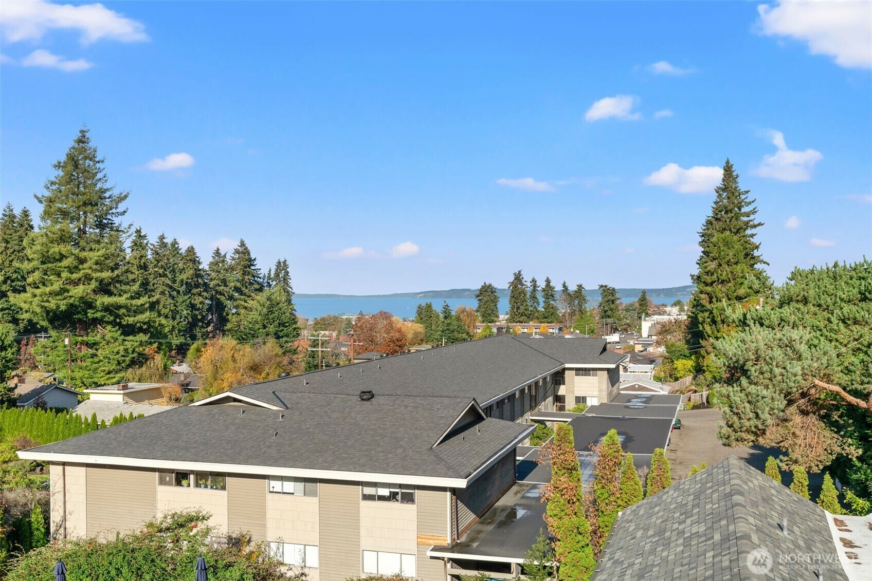 Property Photo:  1024  5th Avenue S A304  WA 98020 