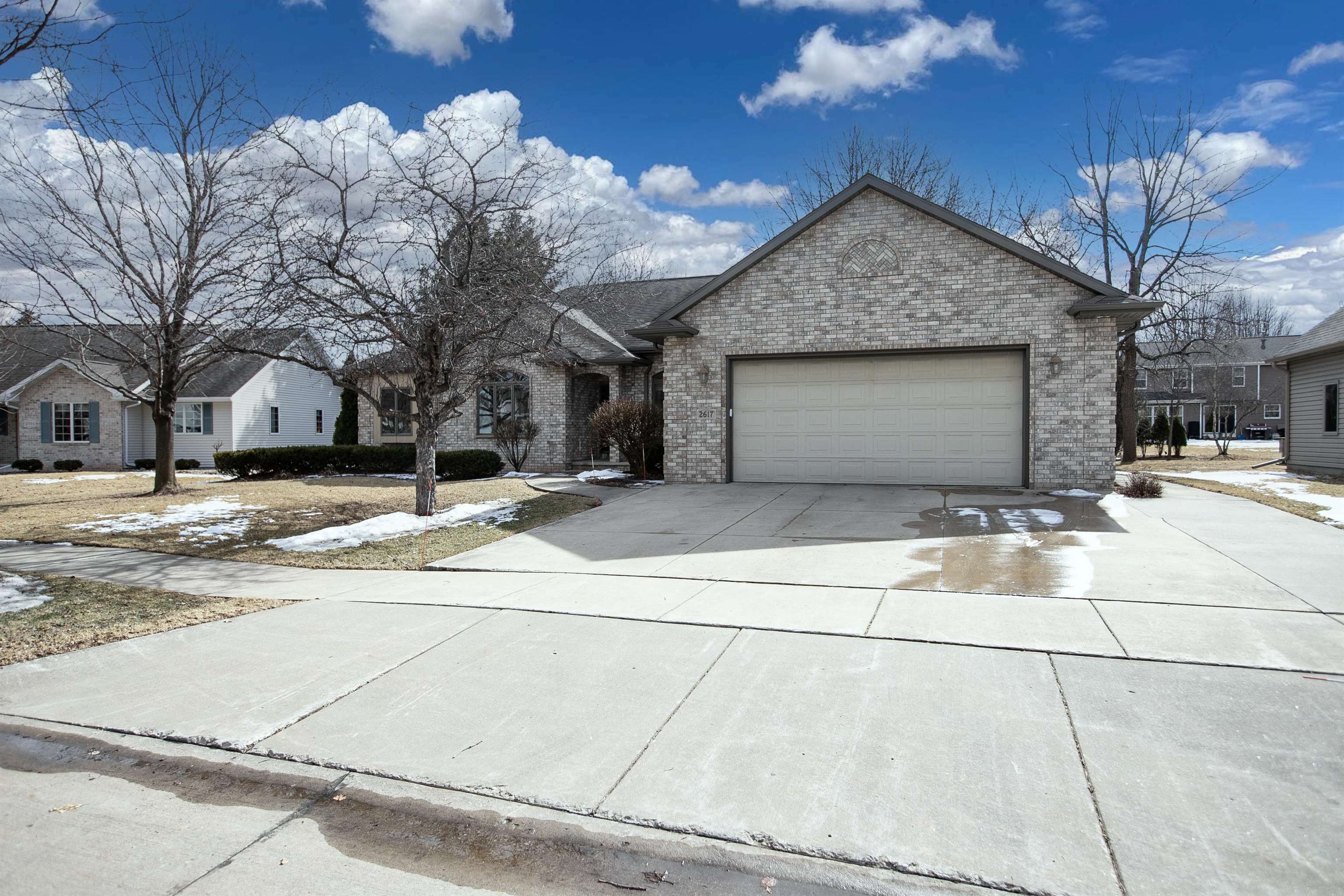 Property Photo:  2617 E Gatewood Drive  WI 54915 