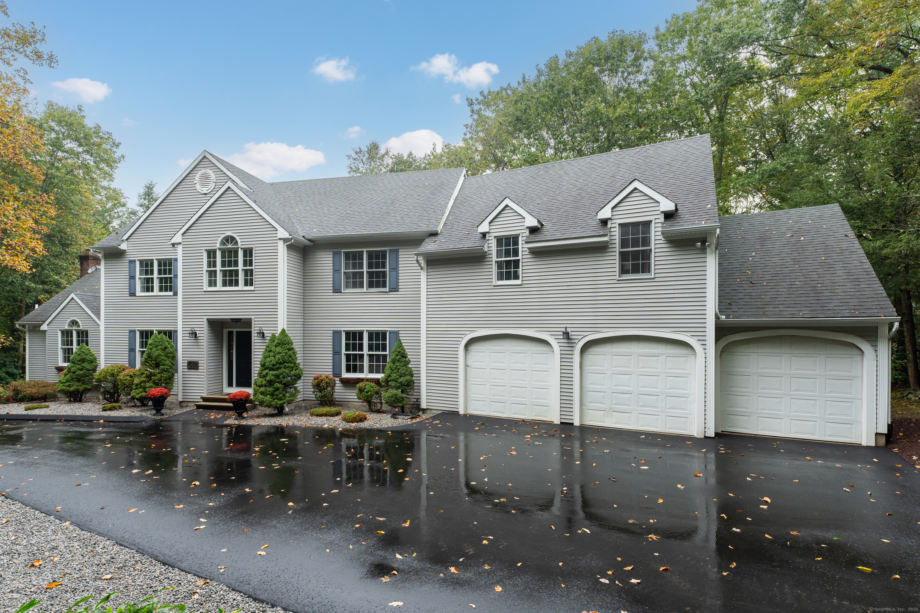 17 Buck Hill Road  Madison CT 06443 photo
