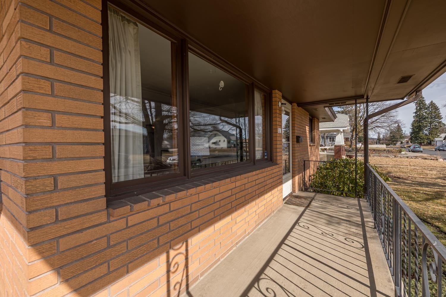 Property Photo:  721 E Everett Ave 723 E Everett  WA 99207 