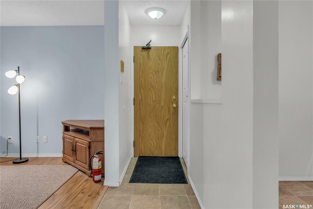 Property Photo:  205 Kingsmere Boulevard B03  SK S7J 4J6 