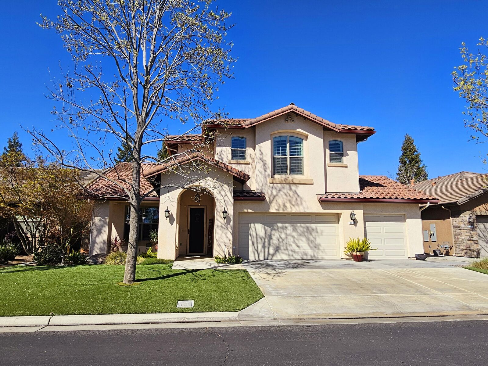 Property Photo: 5212 Redding Avenue CA 93277