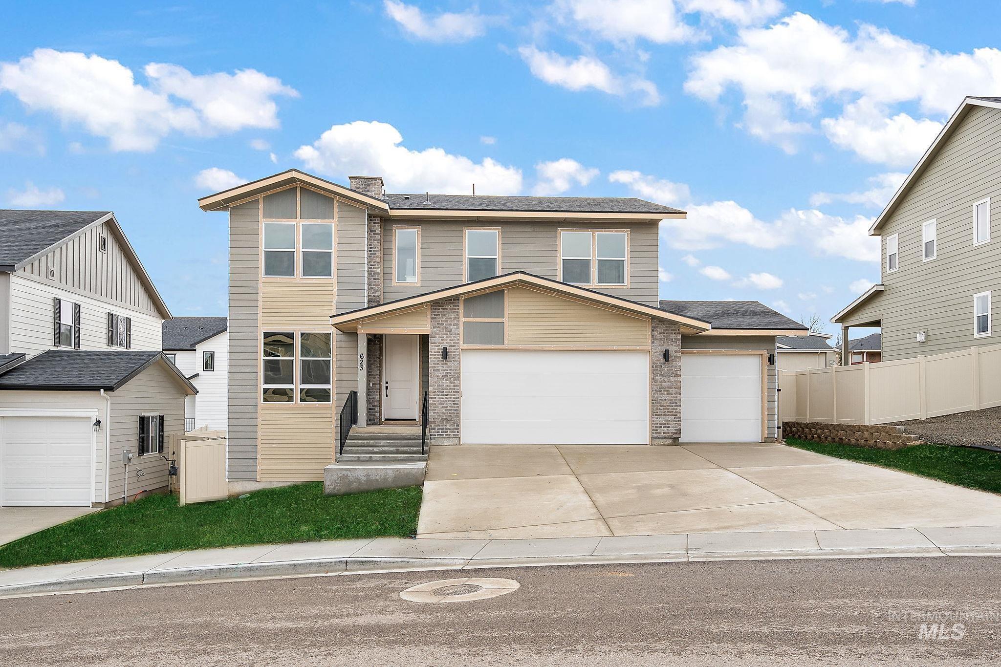 Property Photo: 1263 White Cliffs St ID 83644