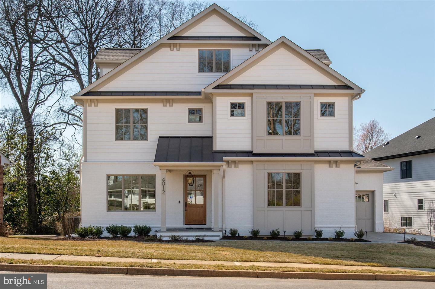 Property Photo: 4012 N Stafford Street VA 22207