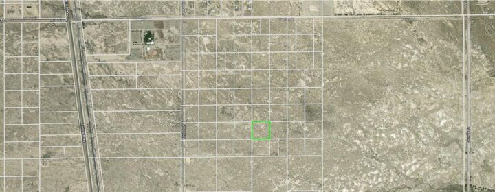 Property Photo:  Vic Avenue A8 &Amp 5th St W  CA 93534 