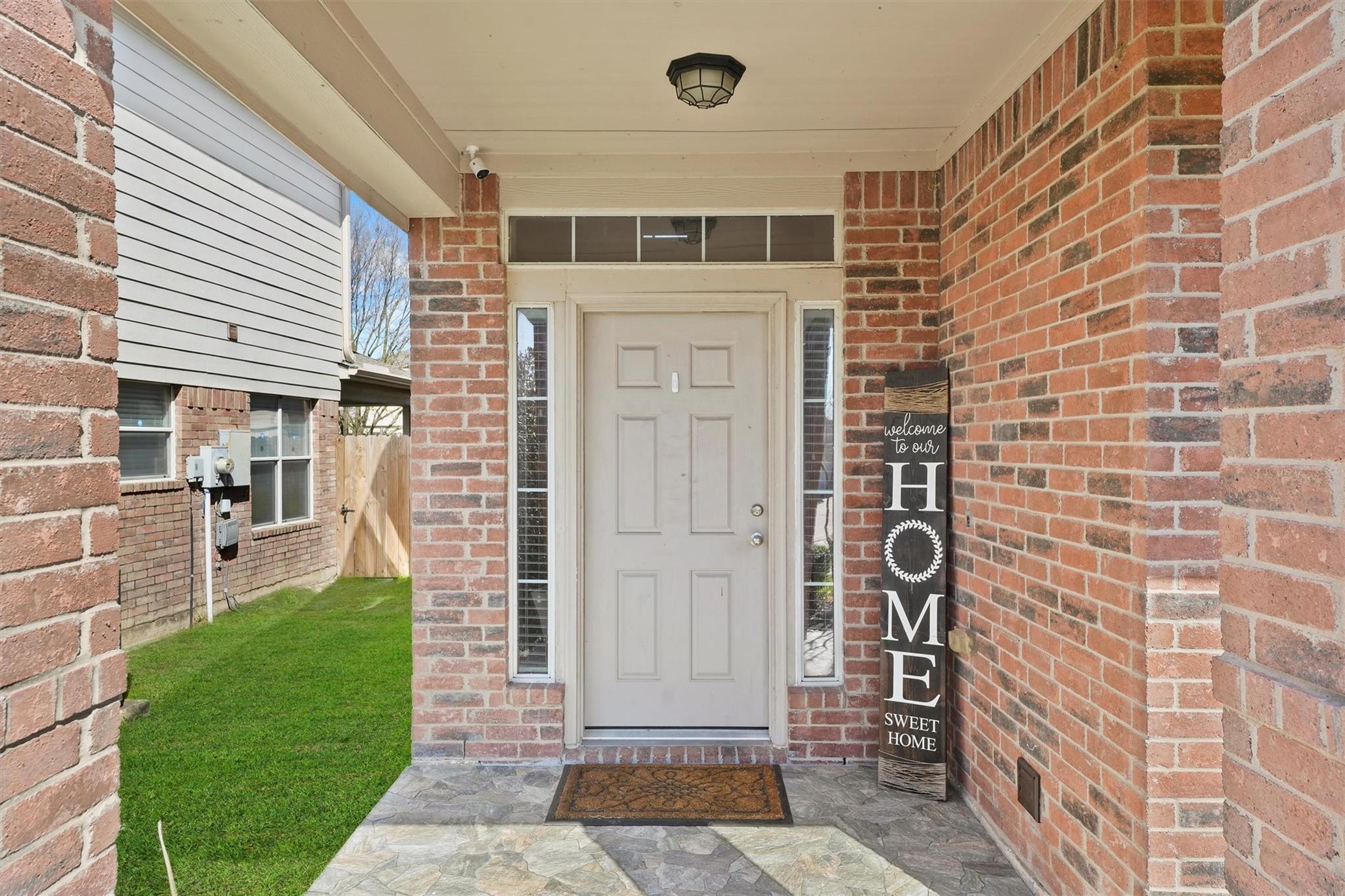 Property Photo:  2439 Pinpoint Drive  TX 77373 