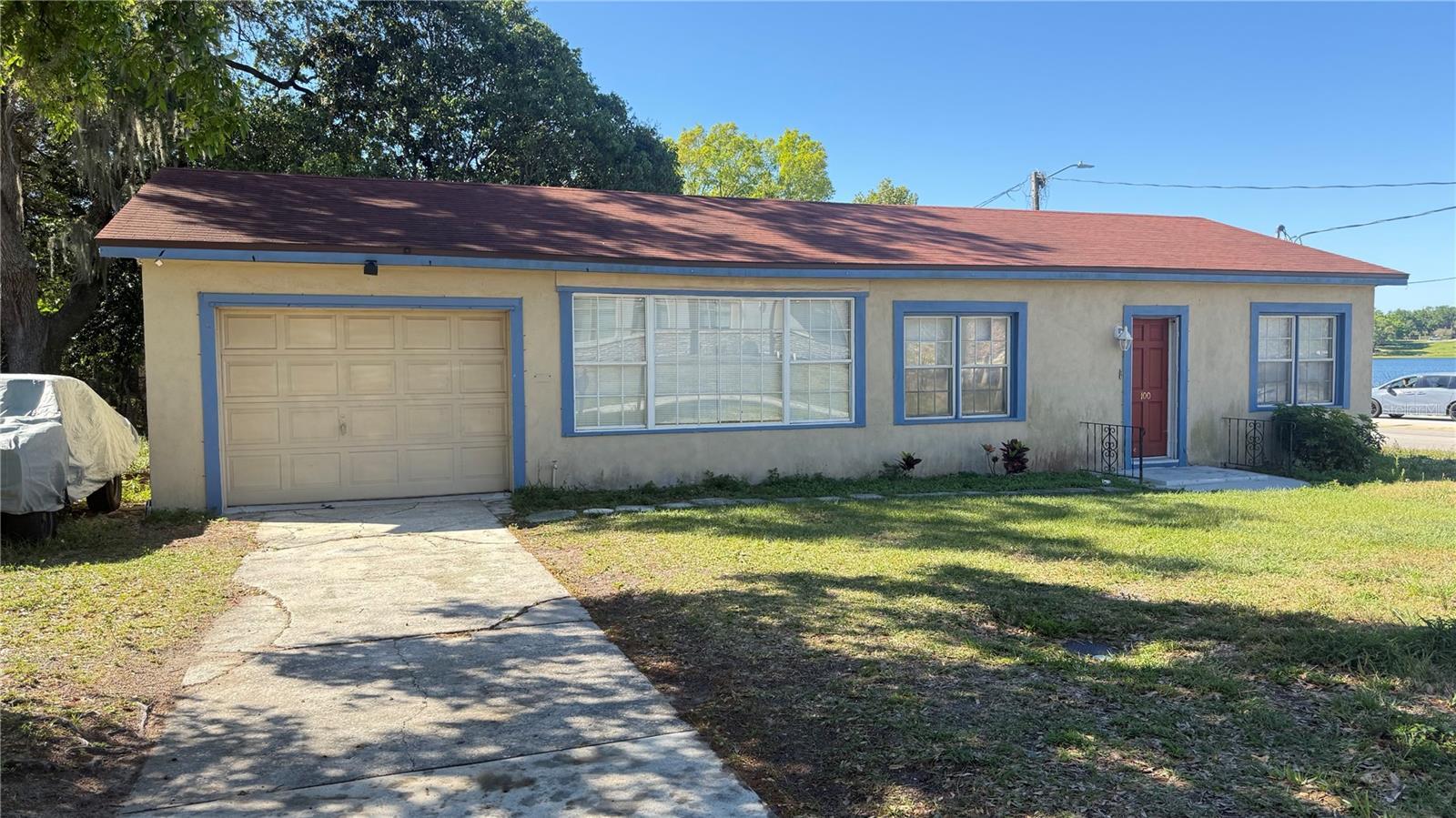 Property Photo:  100 Avenue K NE  FL 33881 