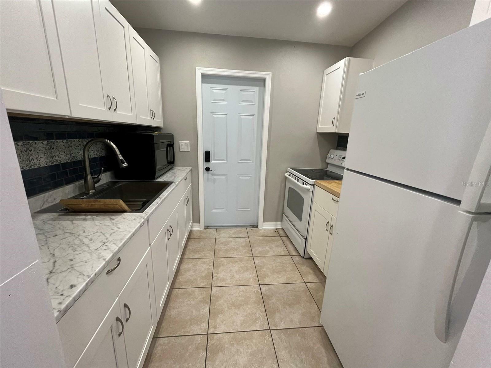 Property Photo:  3421 Croton Terrace  FL 33952 