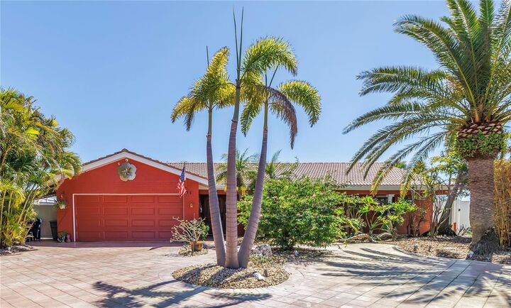 351 S Julia Circle  St Pete Beach FL 33706 photo