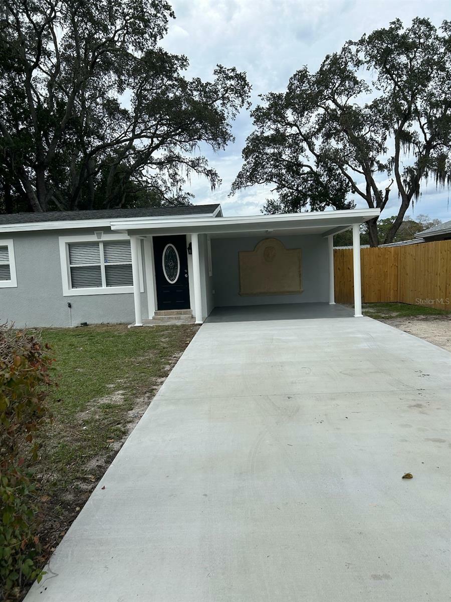 Property Photo:  2418 S Ramona Circle  FL 33612 