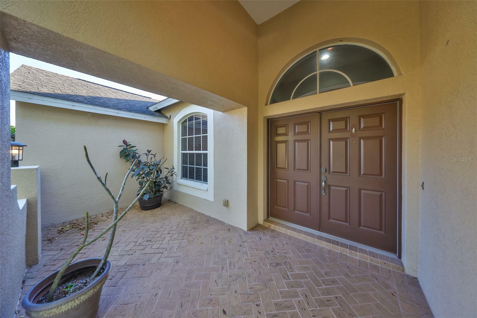 Property Photo:  13719 Artesa Bell Drive  FL 33579 