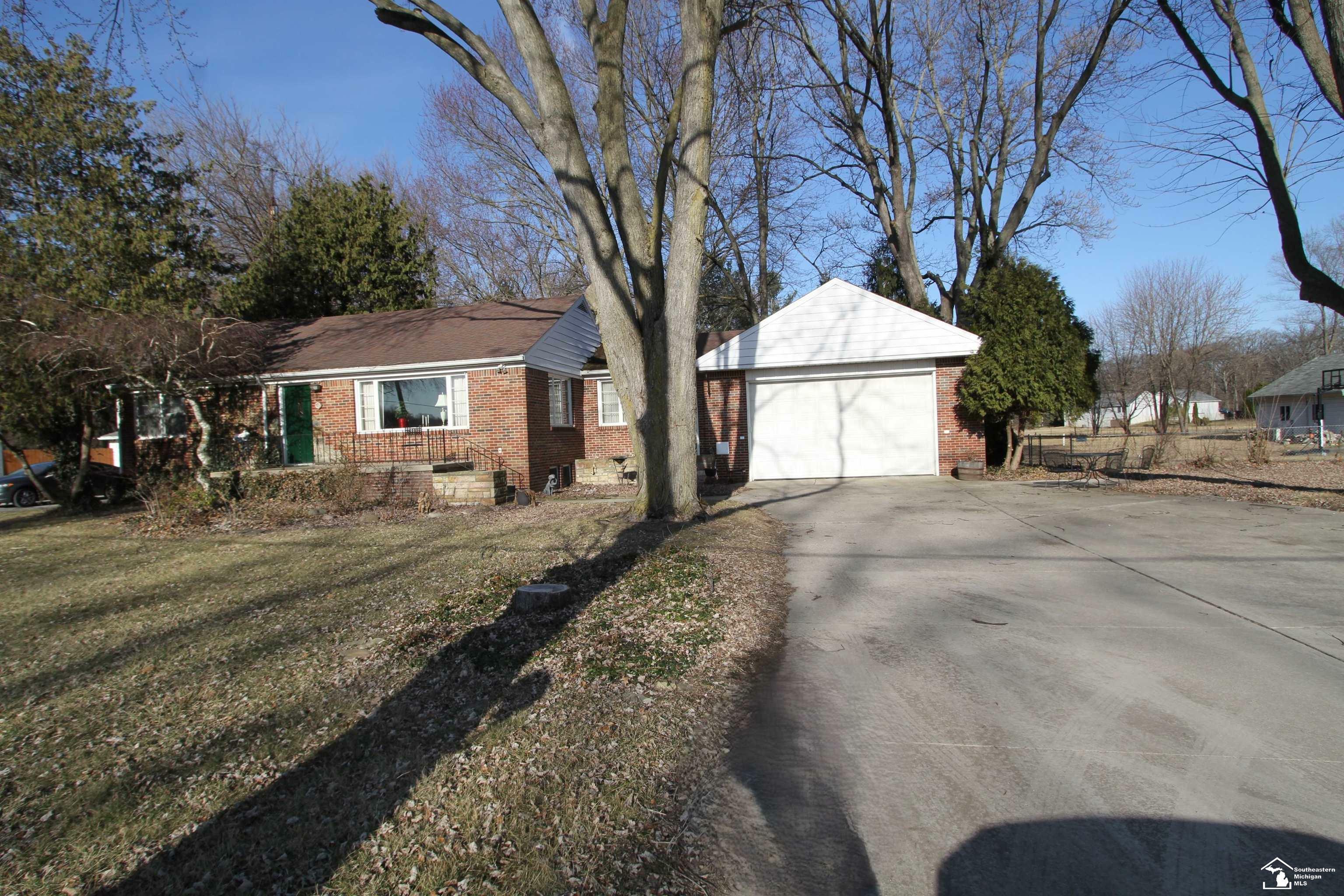 Property Photo:  13161 S Dixie Highway  MI 48145 