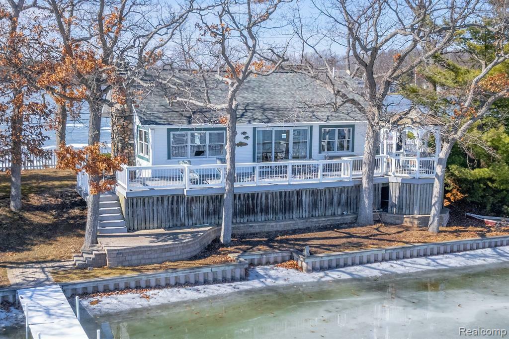 16388 Stages Island  Linden MI 48451 8714 photo