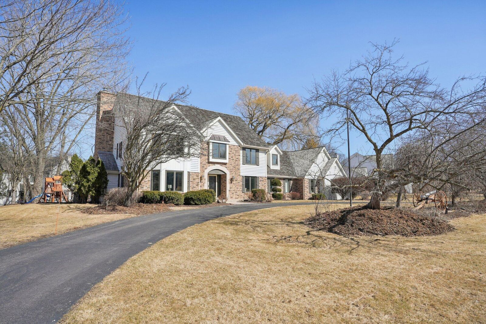 Property Photo:  20750 Bartlett Dr  WI 53045 