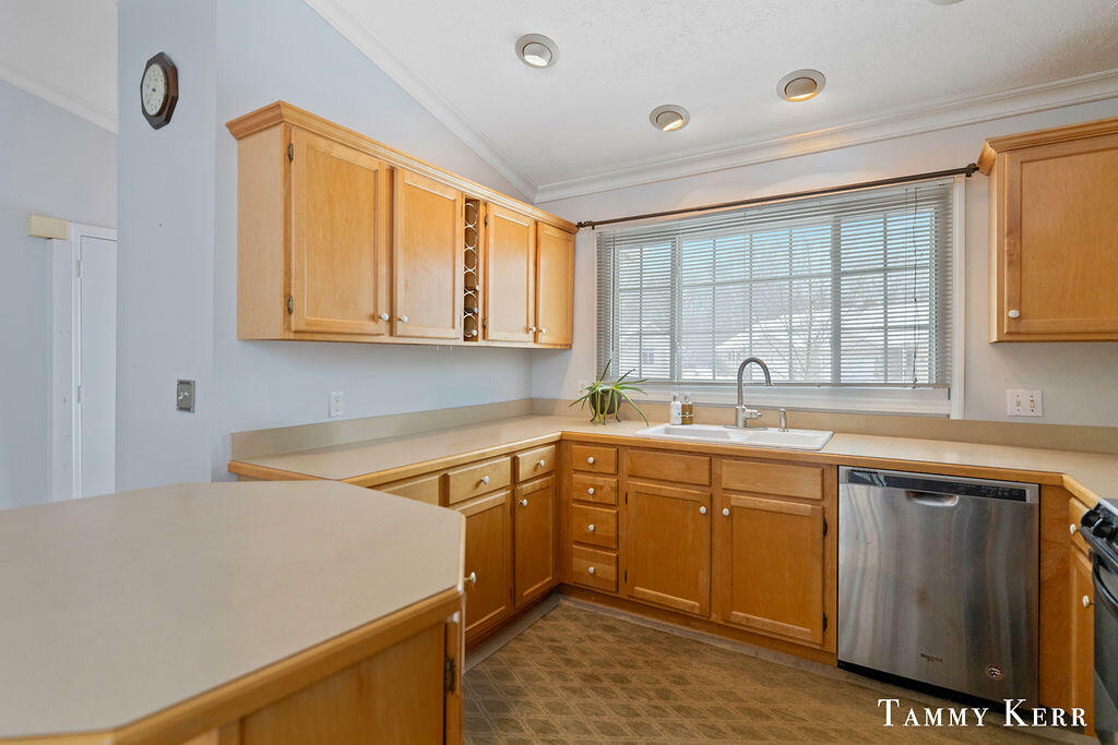 Property Photo: 433 Amity Street MI 49406