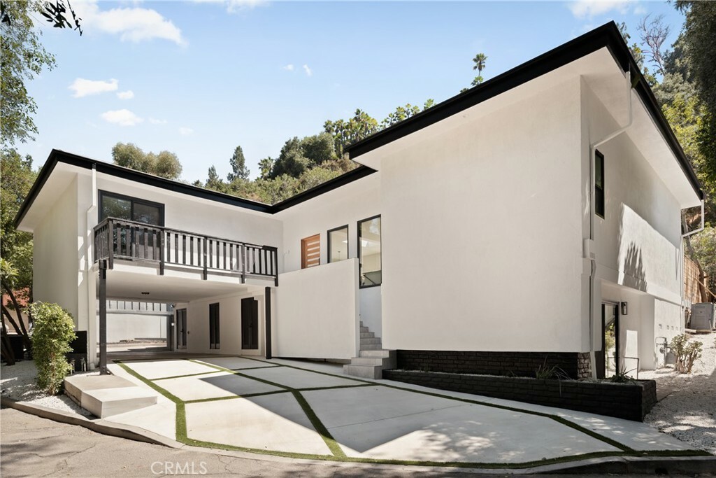 Property Photo: 3219 Laurel Canyon Boulevard CA 91604