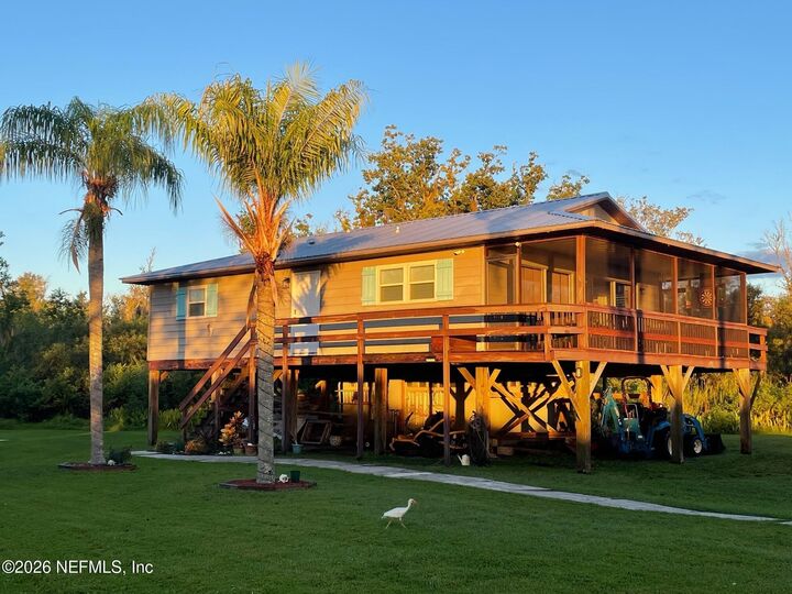 Property Photo:  6001 Bird Island Drive  FL 32159 
