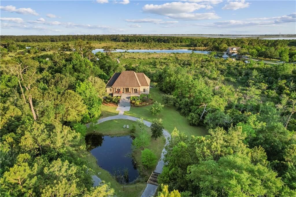 Property Photo: 328 Faciane Lane LA 70460