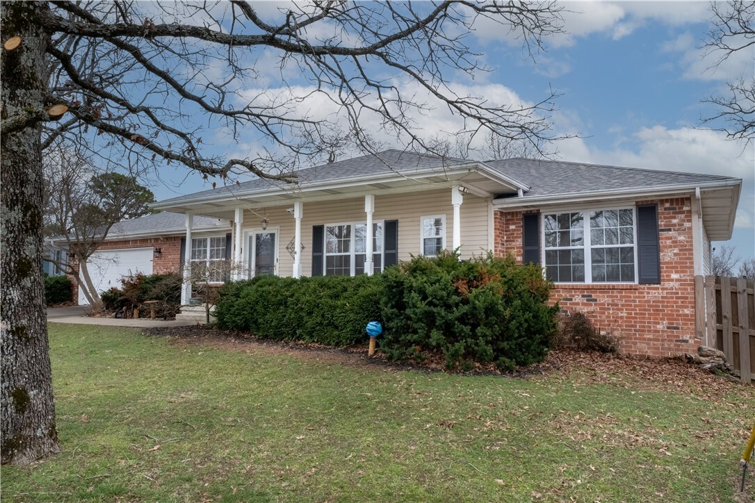 149 Holiday Island Drive  Holiday Island AR 72631 photo