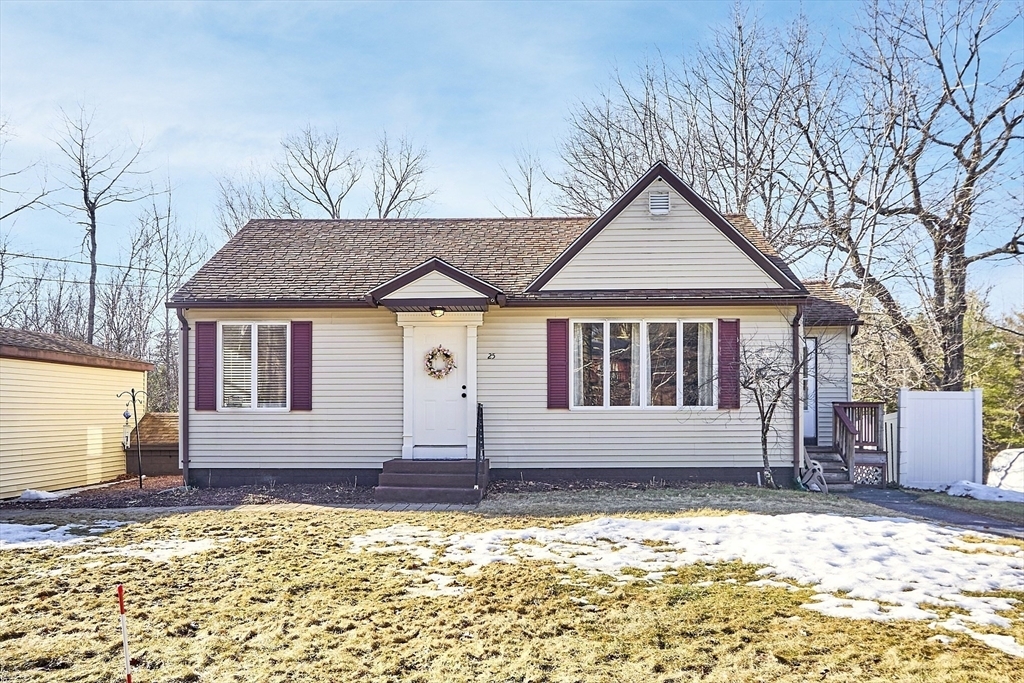 Property Photo:  25 Ridge St  MA 01473 