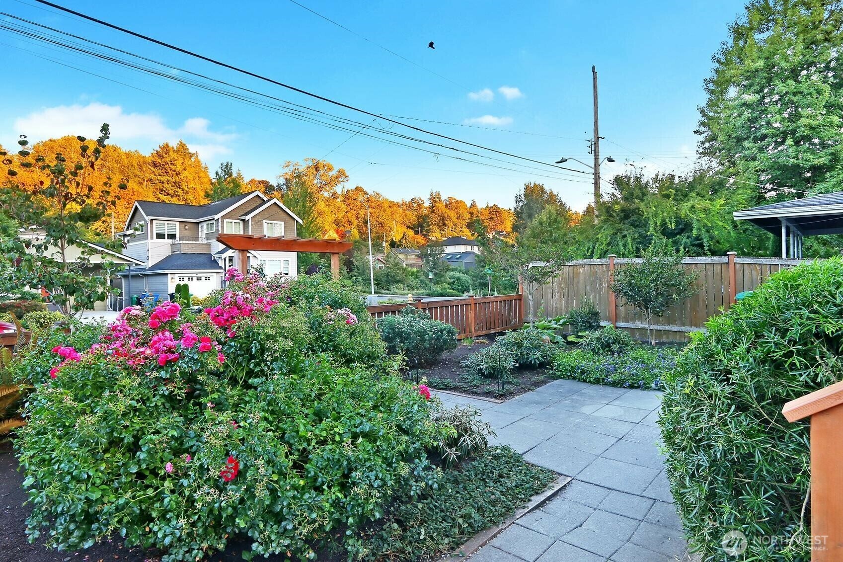 Property Photo:  205  30th Avenue E  WA 98112 