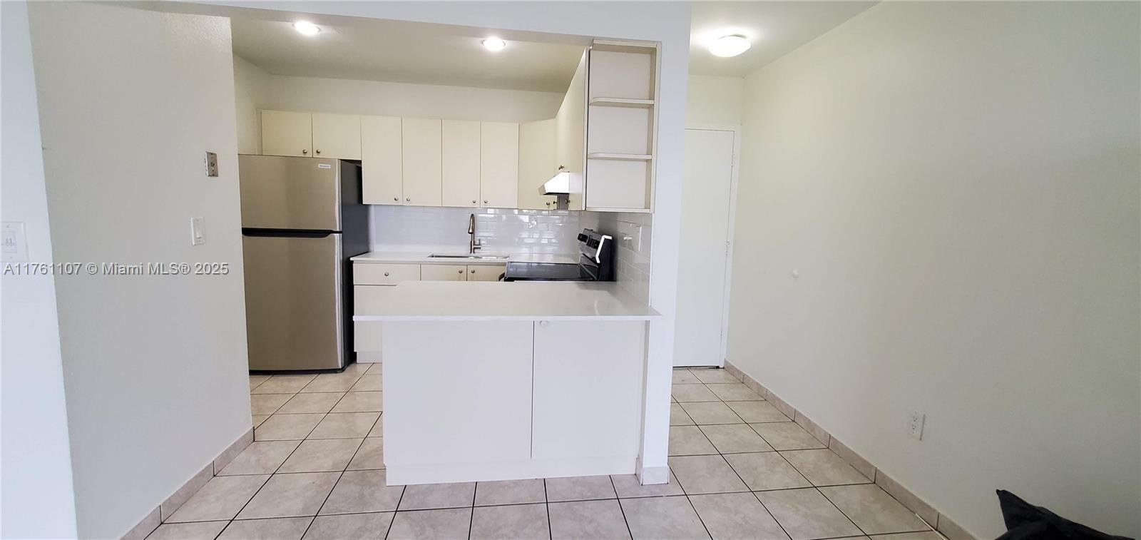 Property Photo:  3551 SW 9th Ter 509  FL 33135 