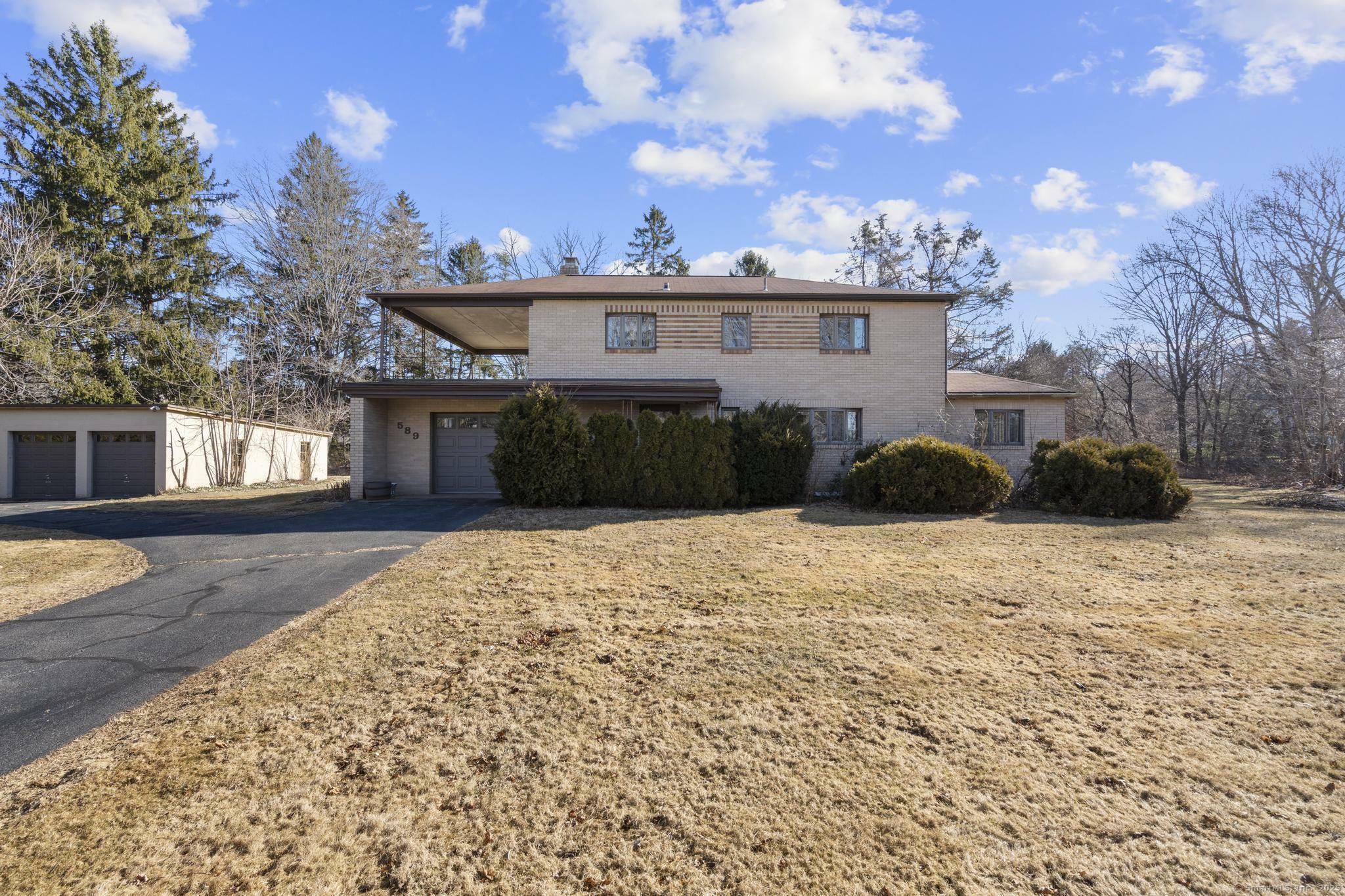 Property Photo:  589 Racebrook Road  CT 06477 