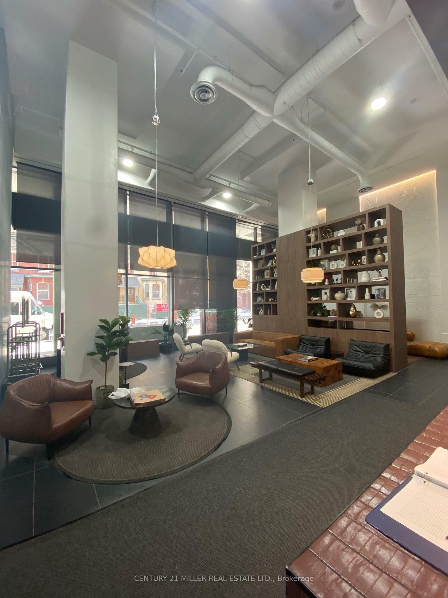 Photo de la propriété: 21 Widmer Street 3701 ON M5V 0B8