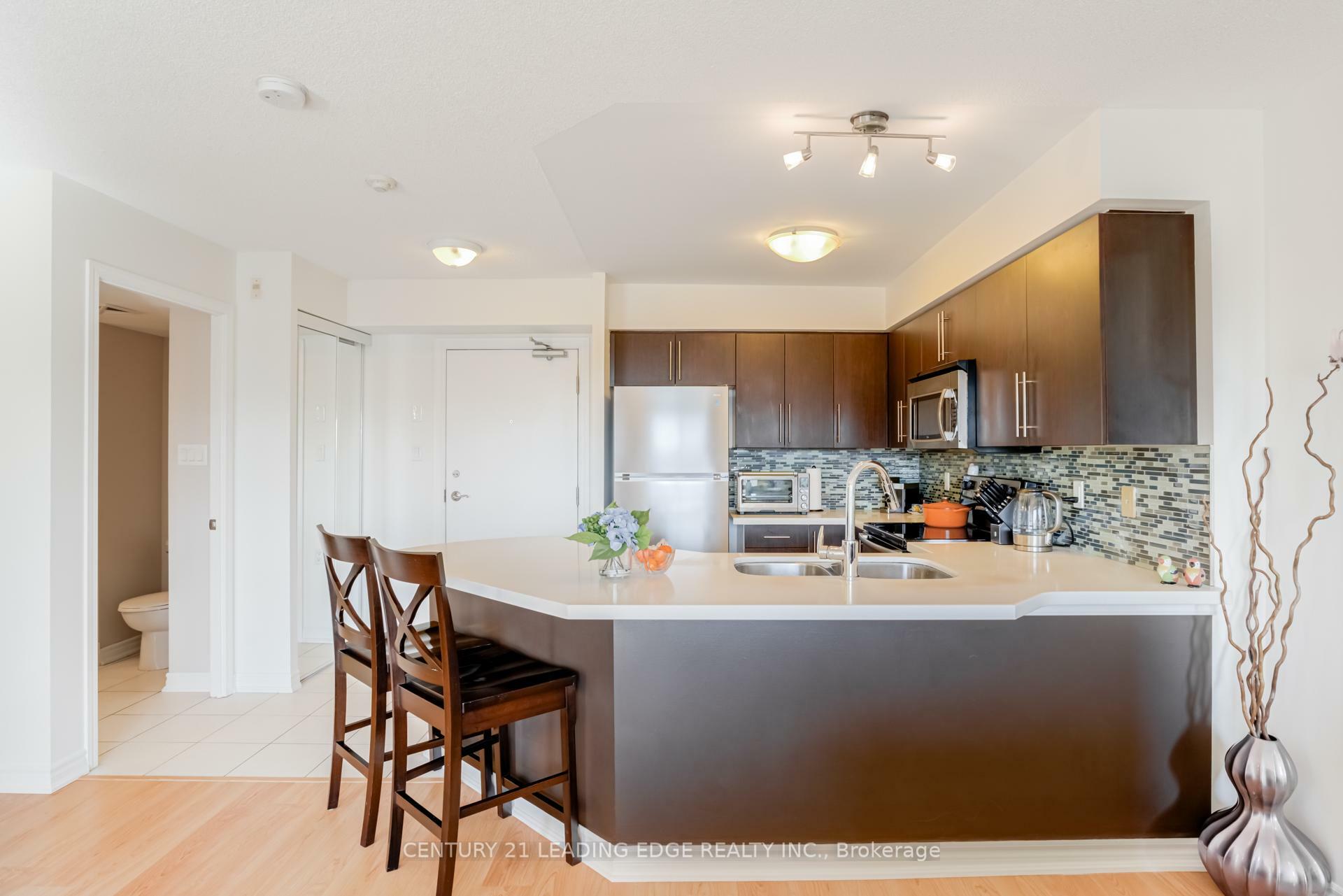 Photo de la propriété:  872 Sheppard Avenue W 509  ON M3H 5V5 
