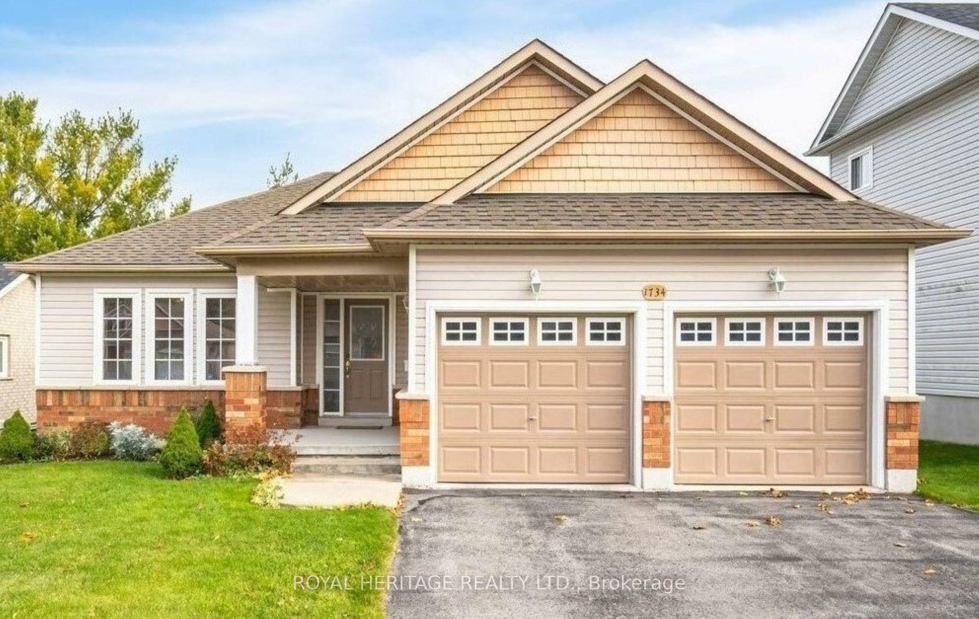 Property Photo: 1734 Ravenwood Drive ON K9K 2P6